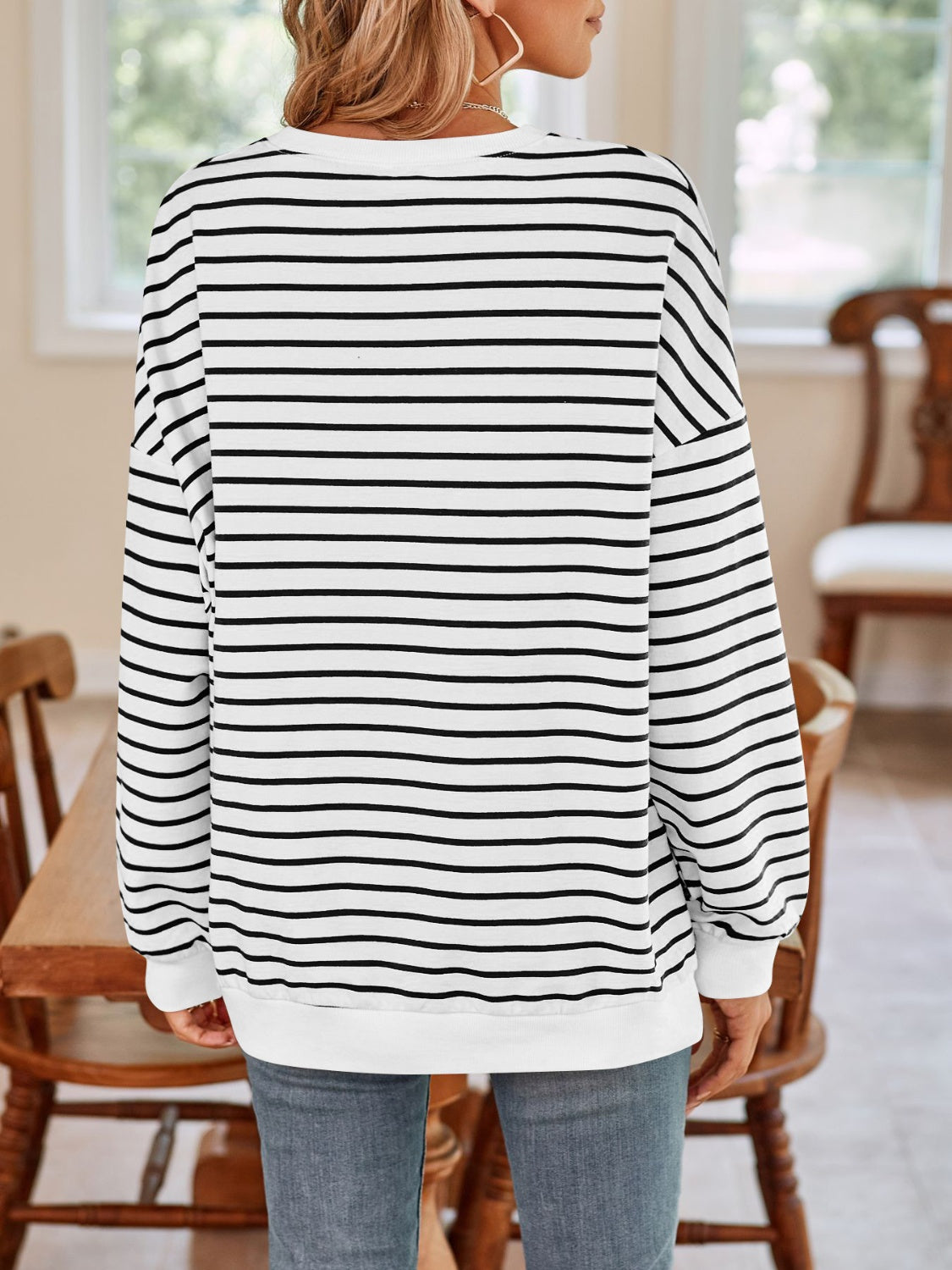 Striped Round Neck Long Sleeve Sweatshirt